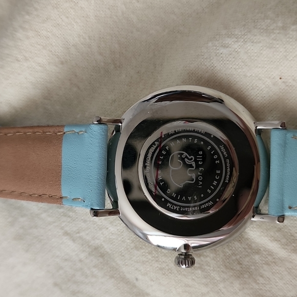 Ivory Ella Watch NWOT in Box - Picture 2 of 9